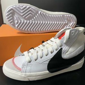 NIKE Blazer Mid 77 Jumbo